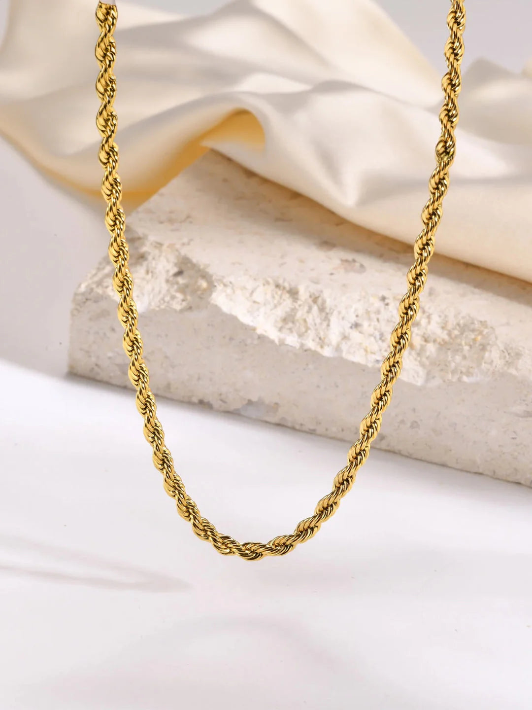 Kim Rope Necklace